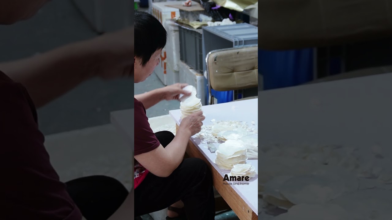 手工贝壳片筛选封面